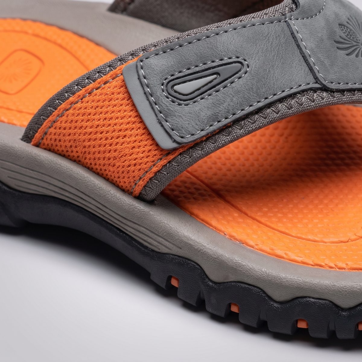 Grip-Sole Sandals in Navy – ZOCOIFY